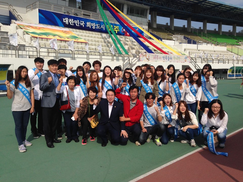민속마당3.jpg